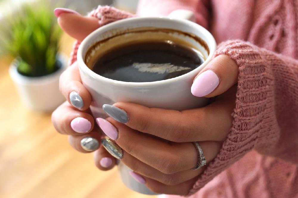 Najczęściej popełniane błędy w manicure hybrydowym